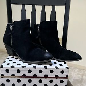Frye & Co Judith Black Suede Leather Booties Sz 11